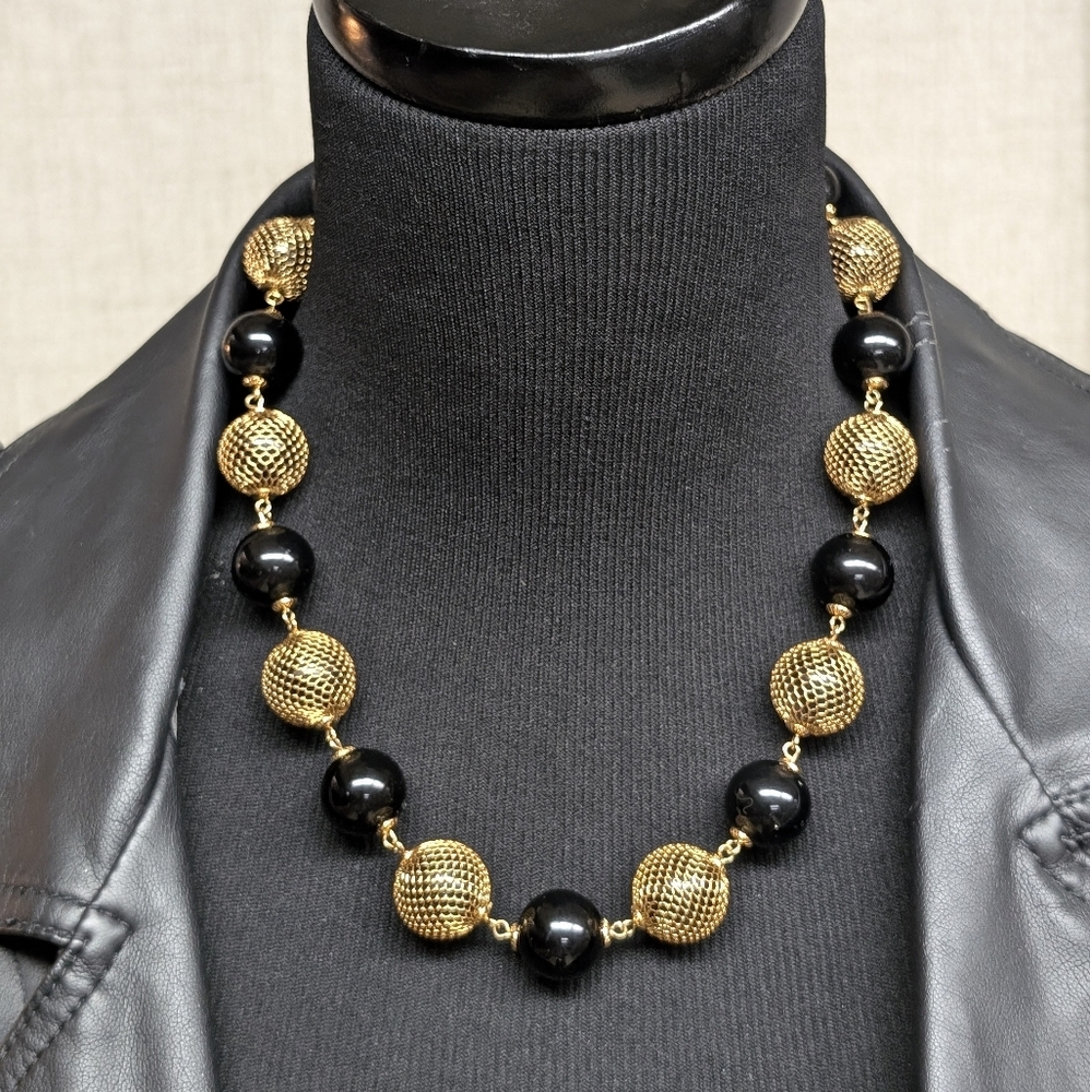 Black and Gold Tone Mesh Beaded Necklace - Picture 3 of 9